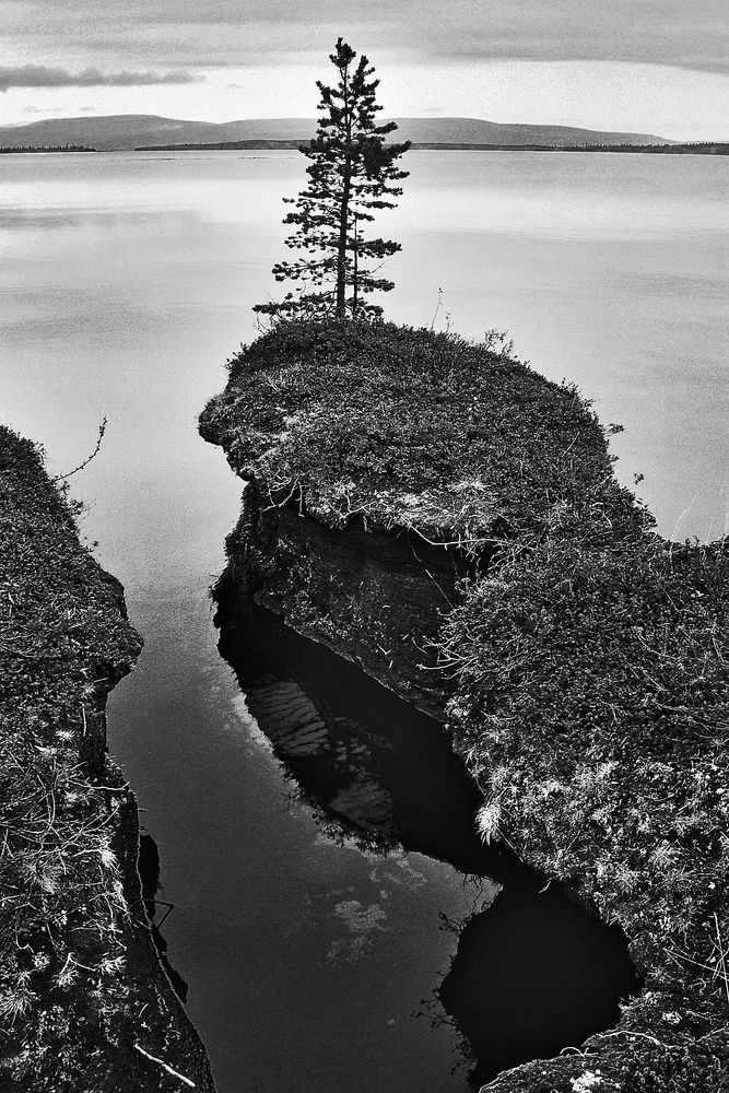 Зацепившись за край