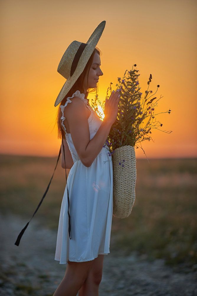 В закатном солнце