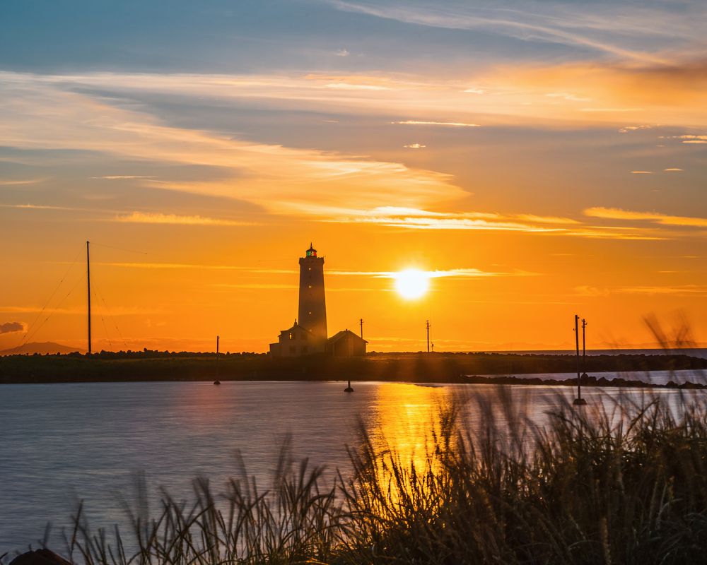 Photograph by Piotr Mickevic