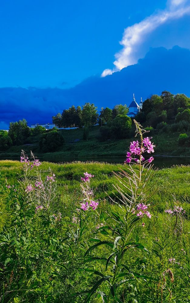 "Горный" пейзаж в Тверской глубинке
