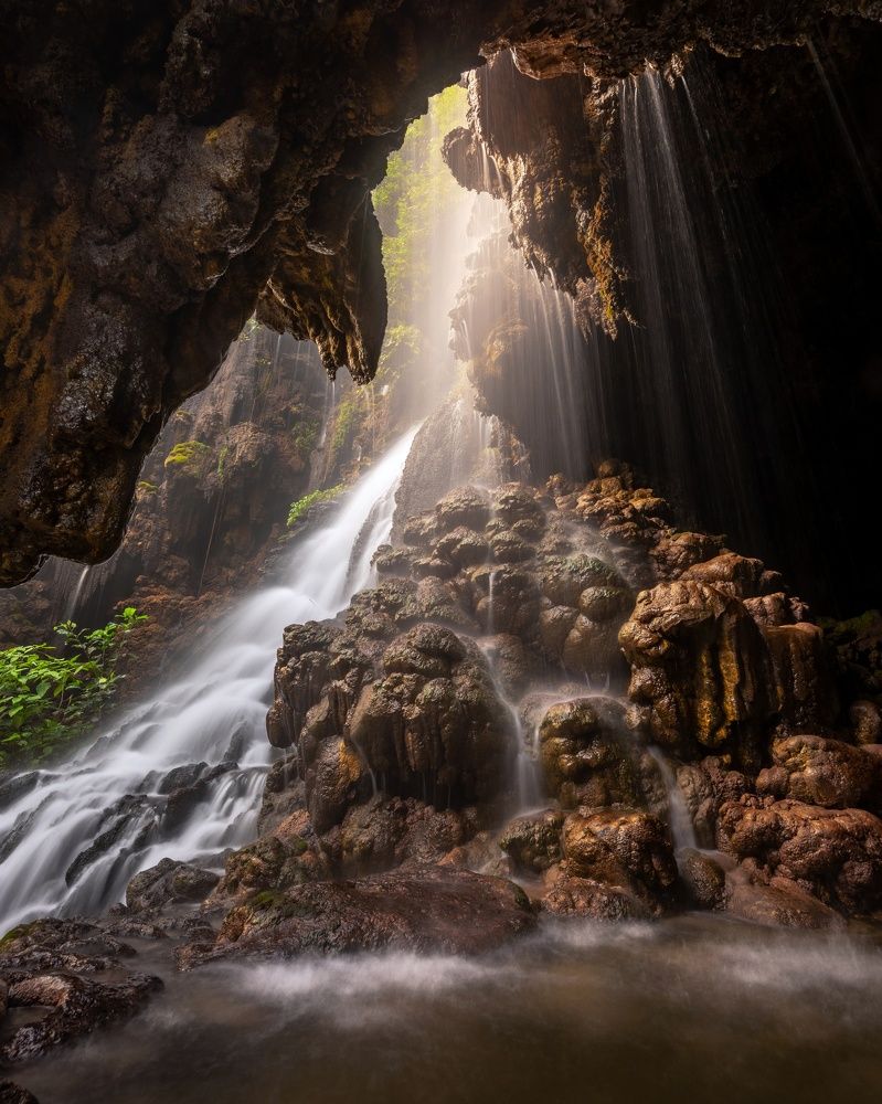 Фотография автора Wahid Hasyim