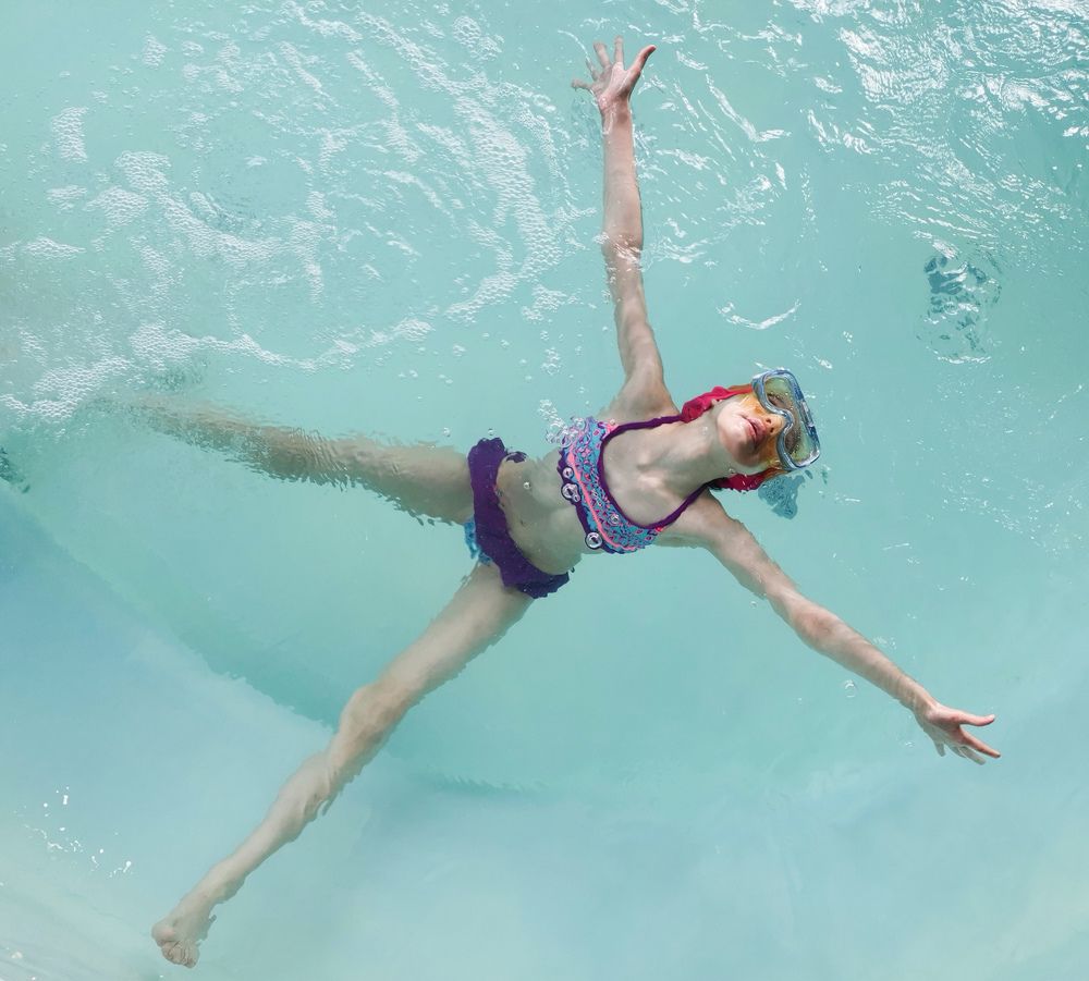 "Colours of underwater flight"