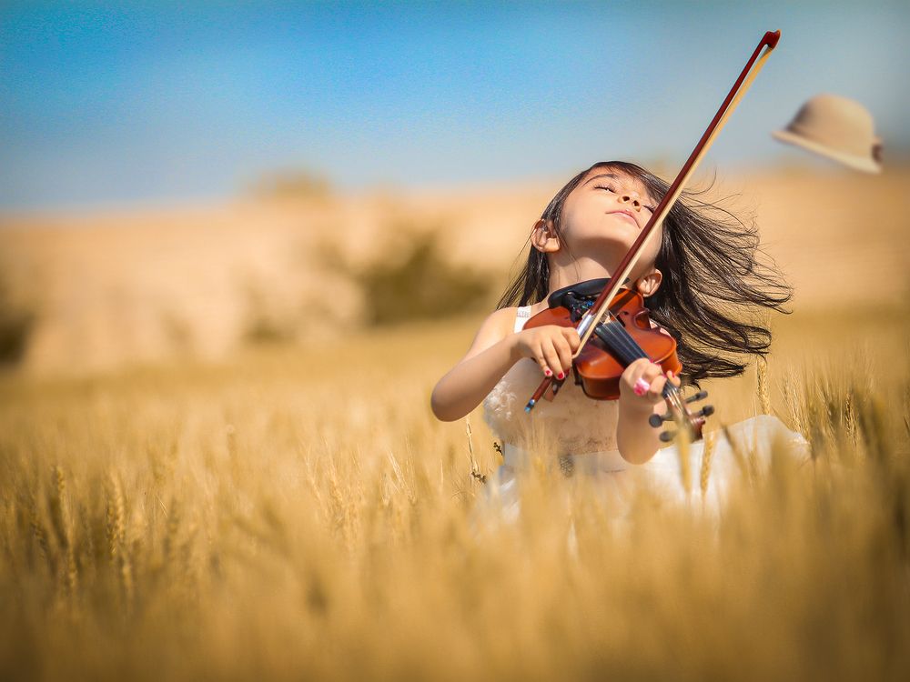 Little violinist