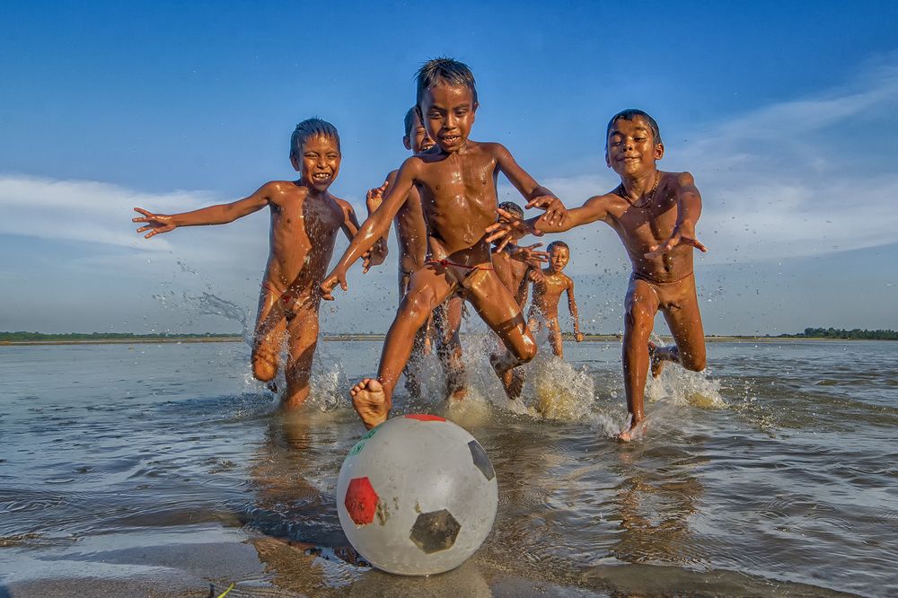 Photograph by SUBRATA CHOWDHURY