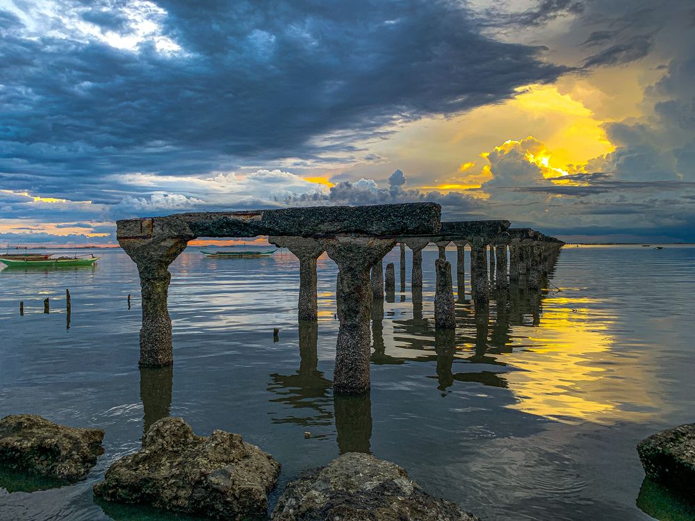 THE PIER RUINS