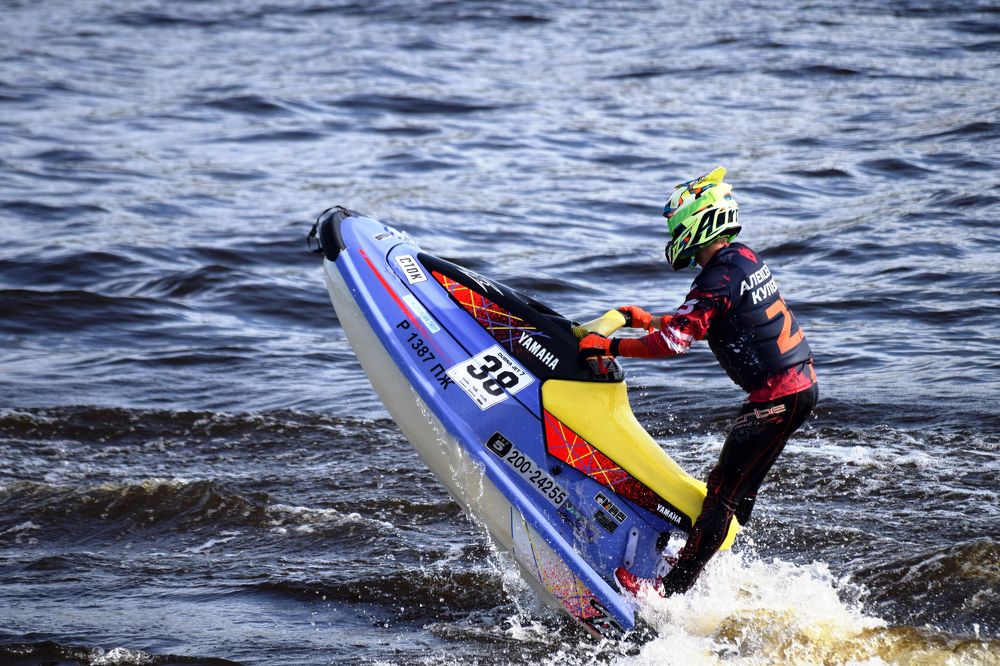 Аквабайк на Волге.