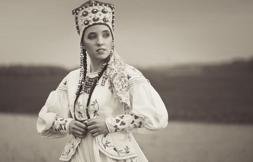 НАРОДНЫЕ КОСТЮМЫ