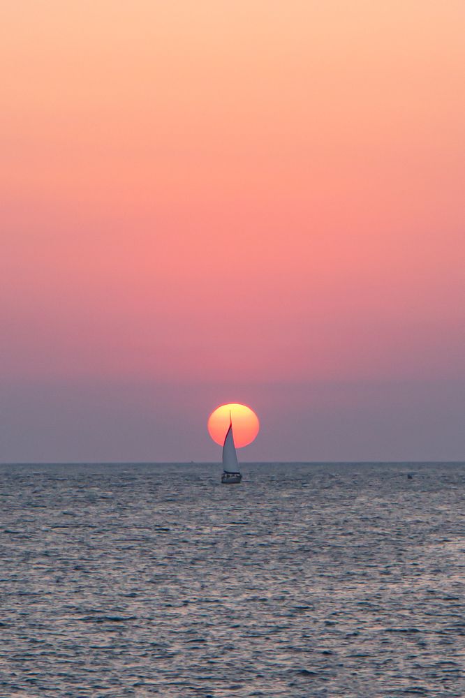 Одинокий парус