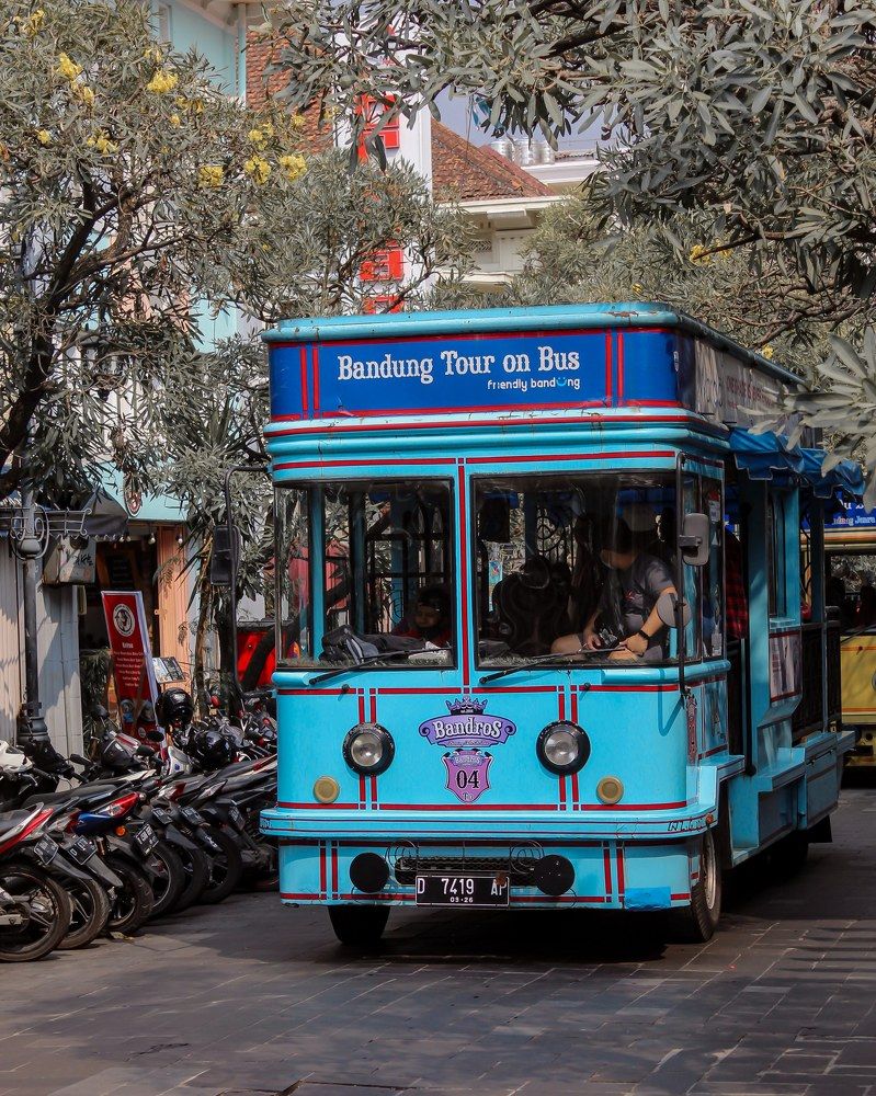 Bandung Tour on The Bus (BANDROS)