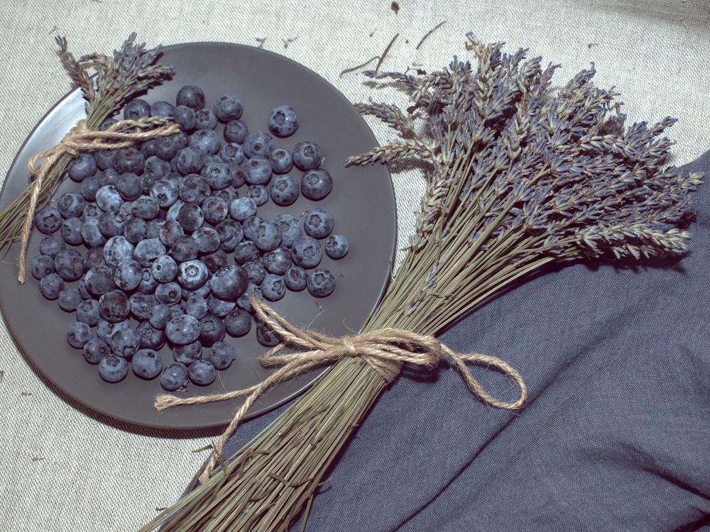 Лаванда и черника...