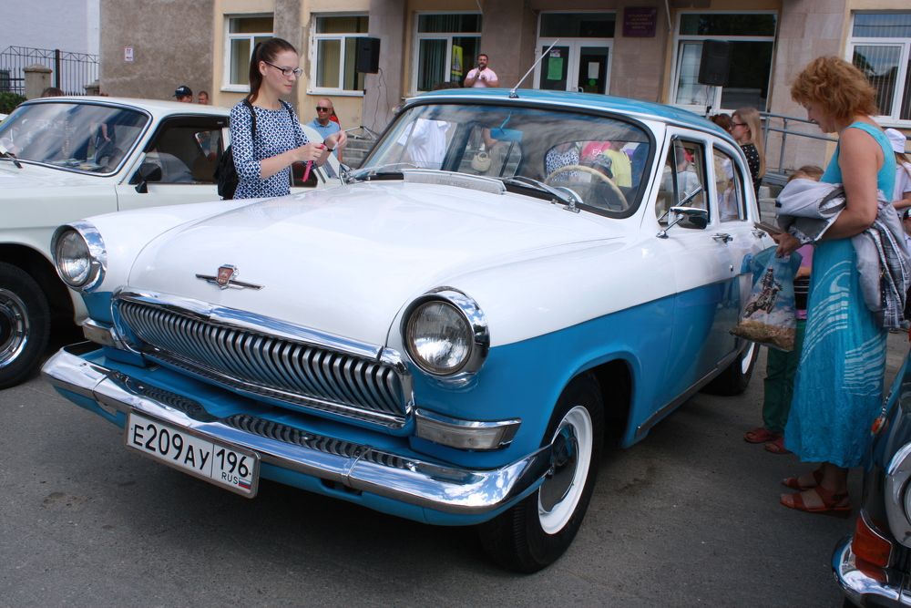 Ретро автомобили...