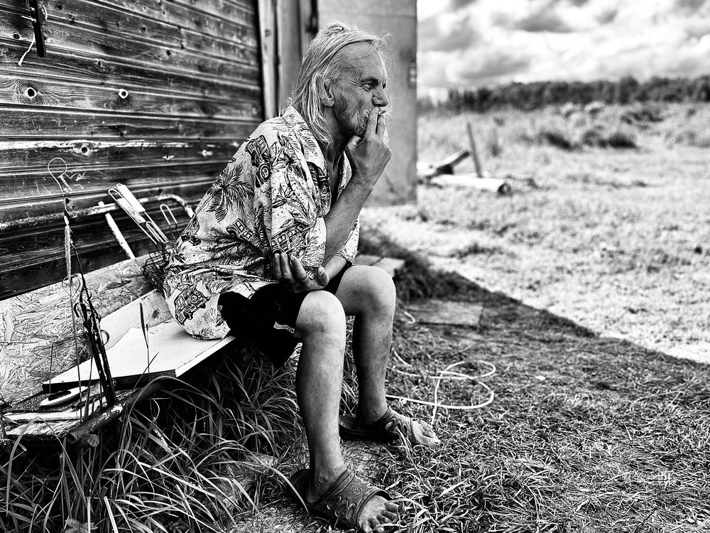 Старость на лавочке.