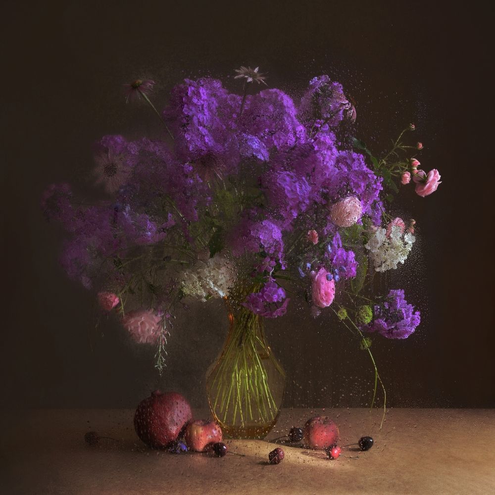 Август. Цветы и фрукты.