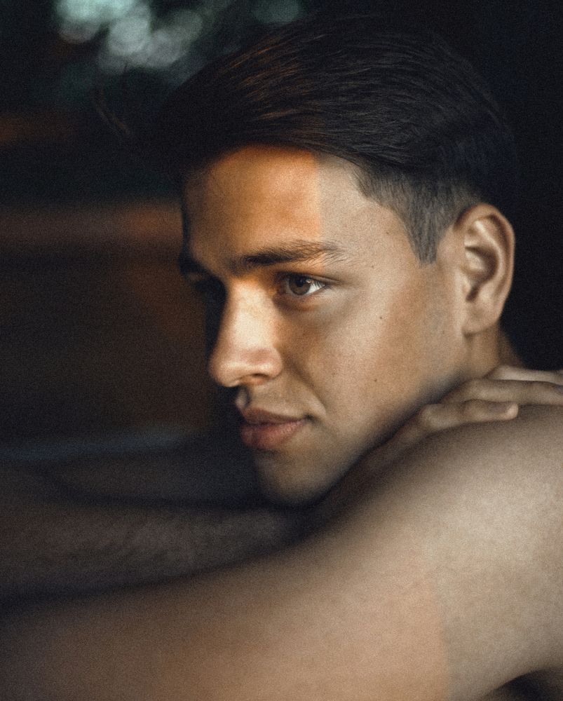 Photograph by Vitalik Nelzin