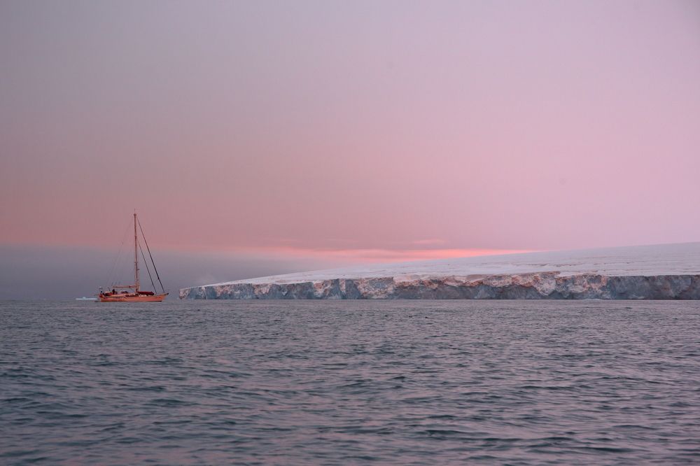 Photograph by Vladimir Melnik