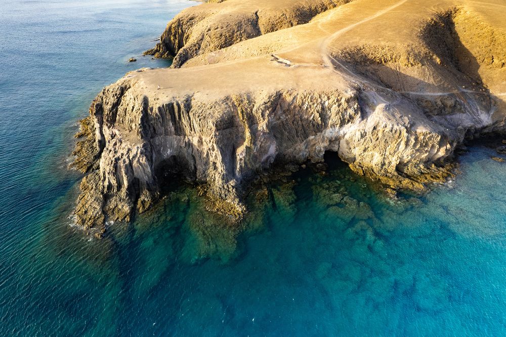 Photograph by Moshe Menagen