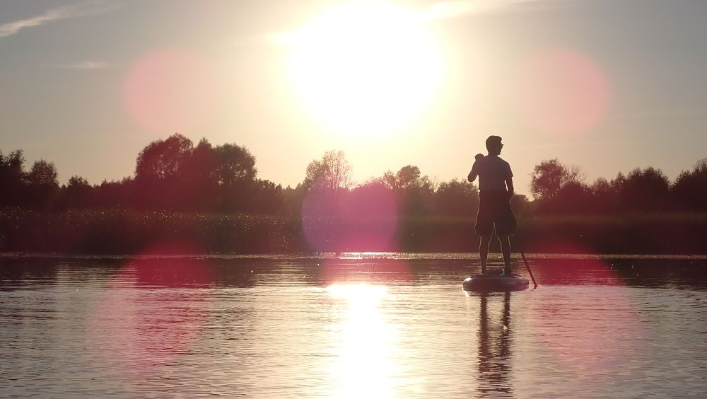 Встреча заката на реке