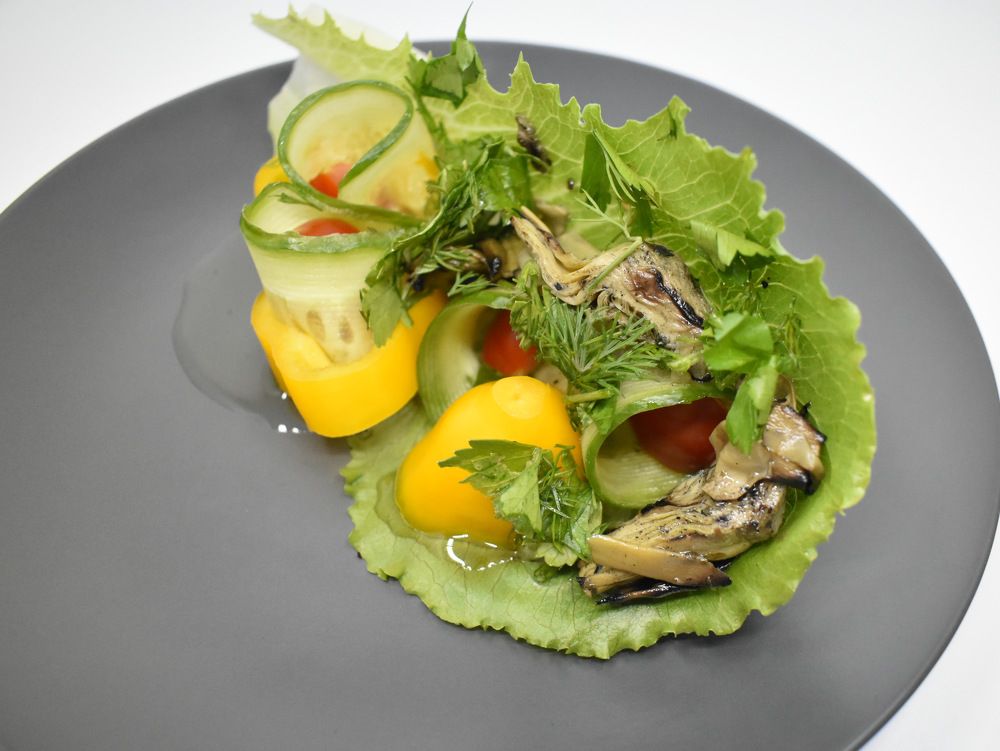 Салат с артишоками гриль