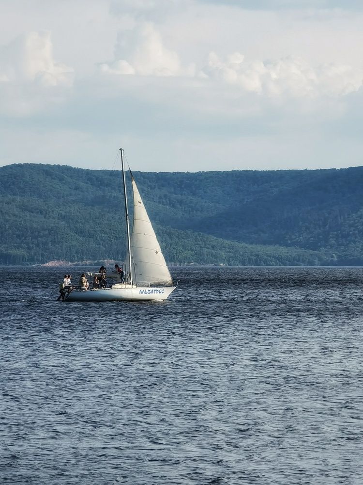 Яхта Альбатрос