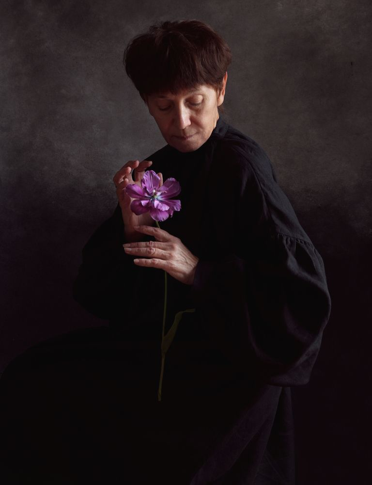 Дама с тюльпаном