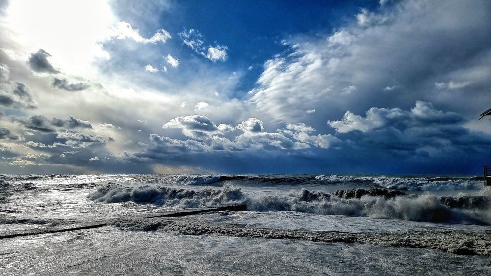Оно прекрасно в любую погоду.