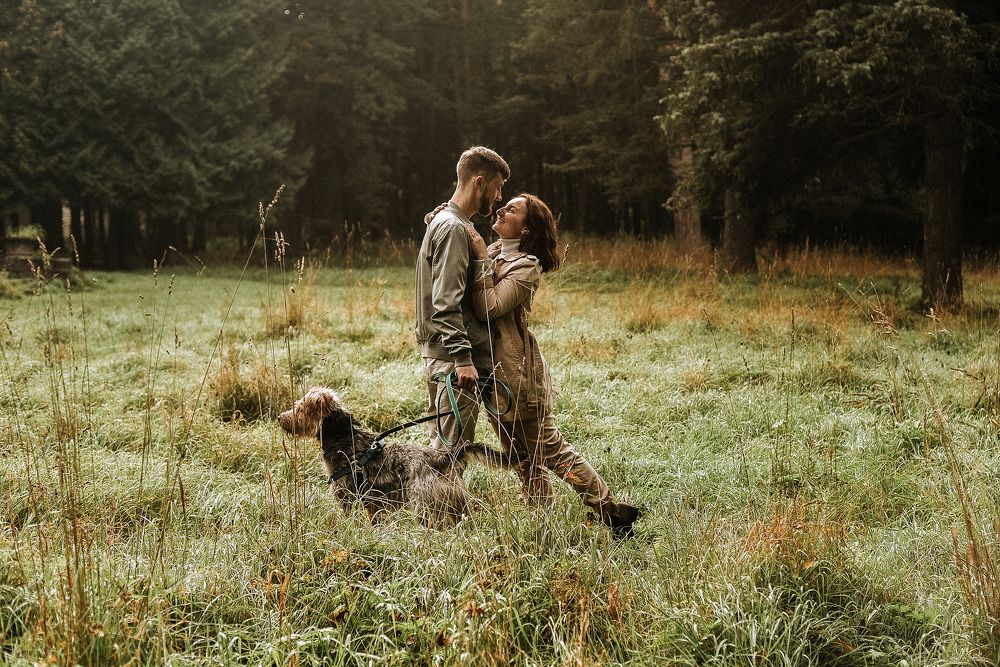 Семейка с собакой