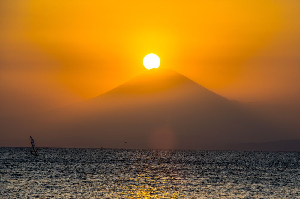 Photograph by Phùng Minh Long