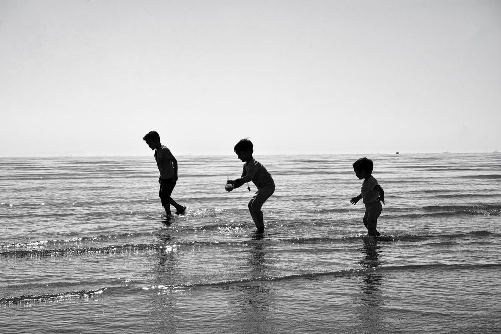The children and the sea