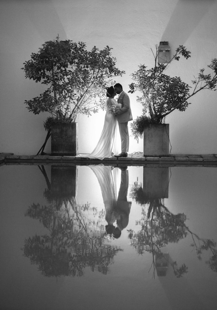 Black & white wedding couple