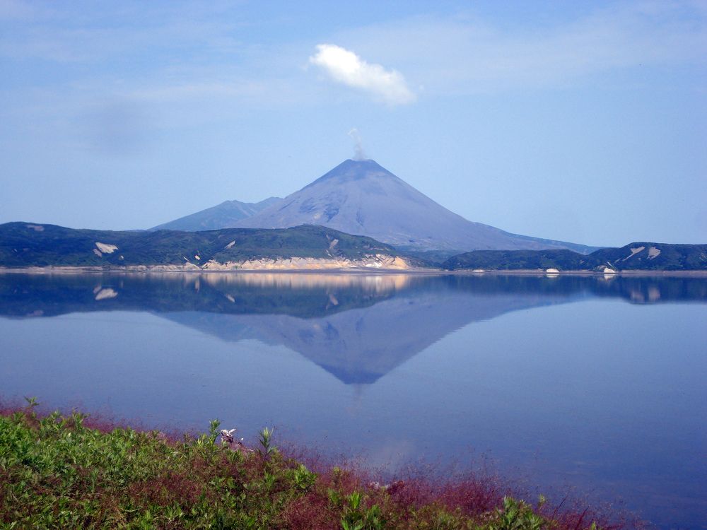 Курильское озеро