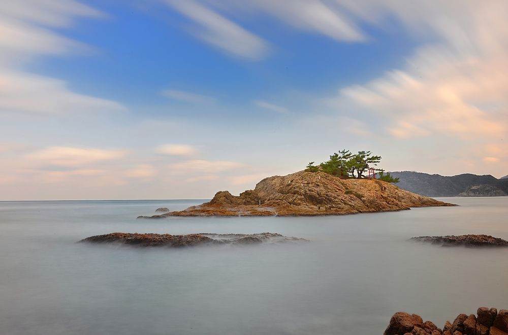 Photograph by Ohta Sigeki