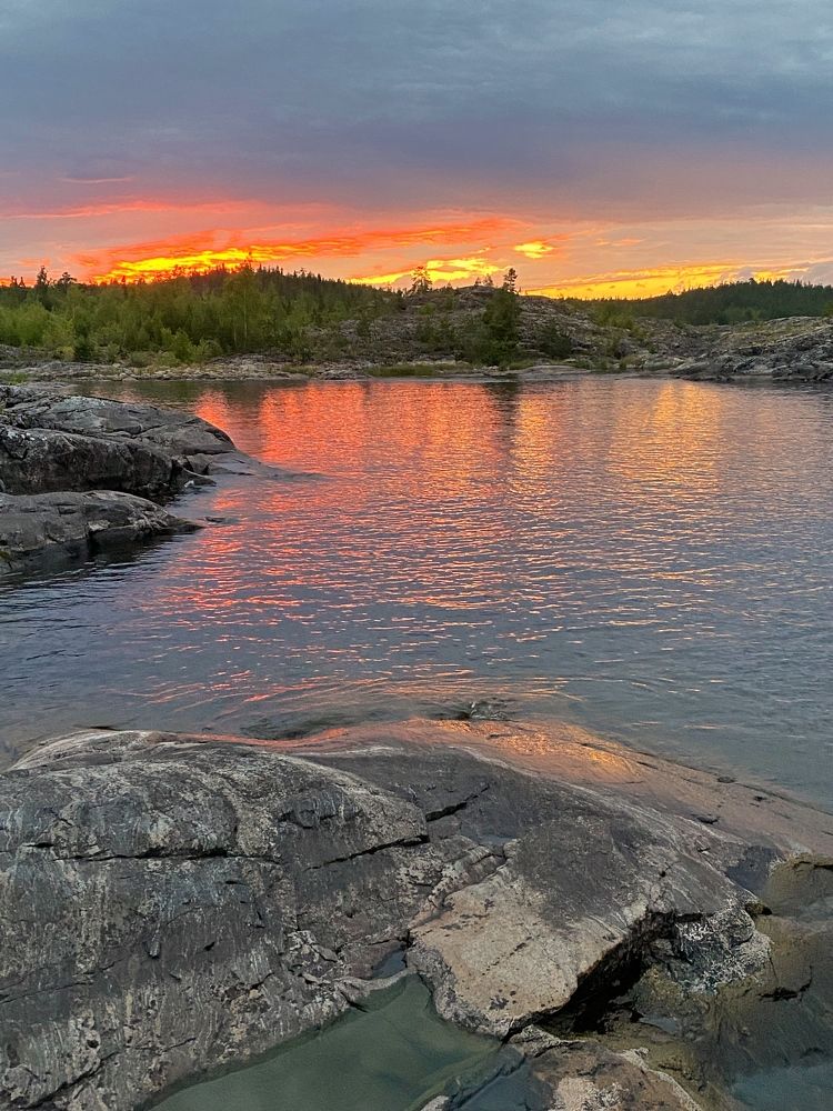 Закат на Ладоге