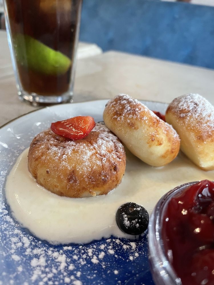 Photograph by Evgewa