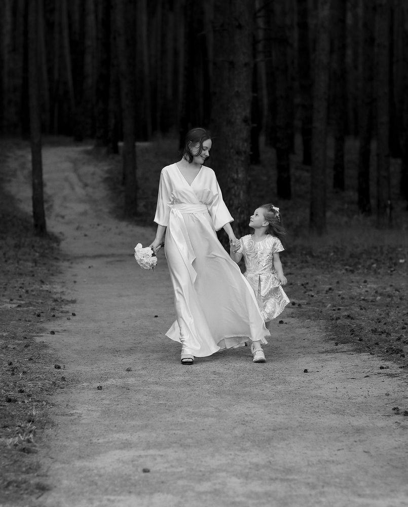 Инна и маленькая Саша подружки