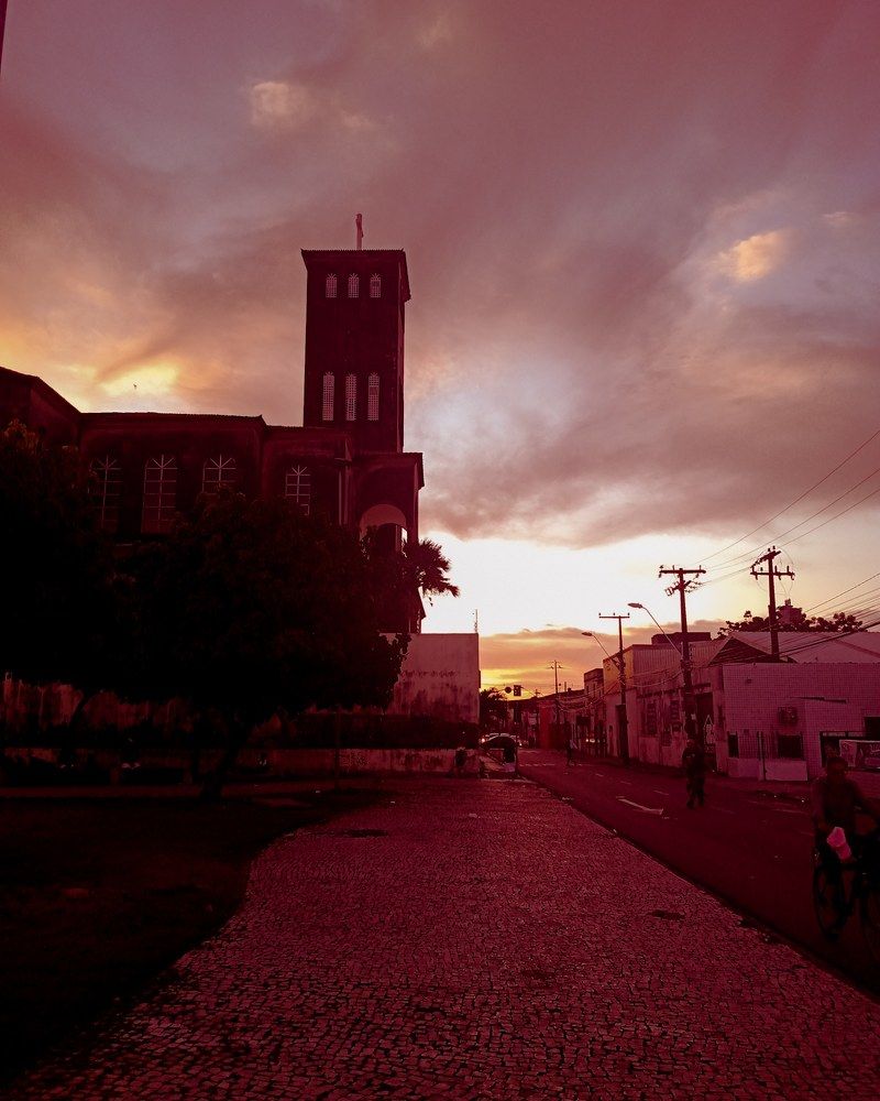 Entardecer: igreja de São Benedito Fortaleza Ce