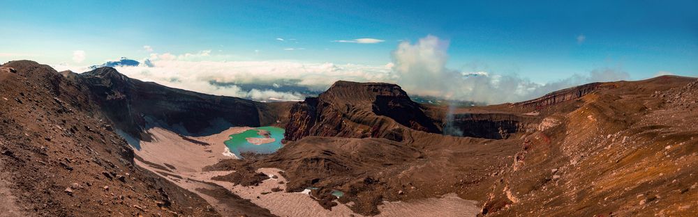 Внутри жерла вулкана Горелый