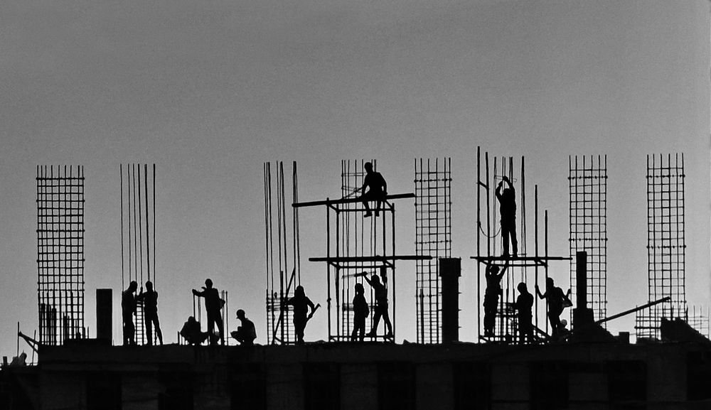 Не кочегары мы не плотники