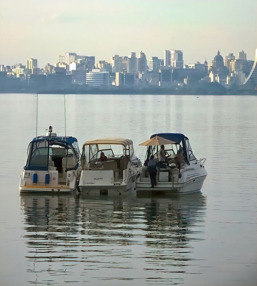 Photograph by Marcelo Luzzi