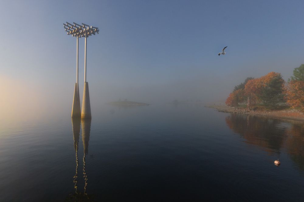 Clock on the water.