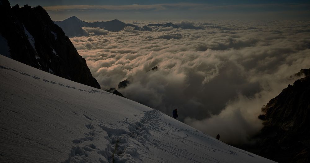 Спуск с вершины Текетор.