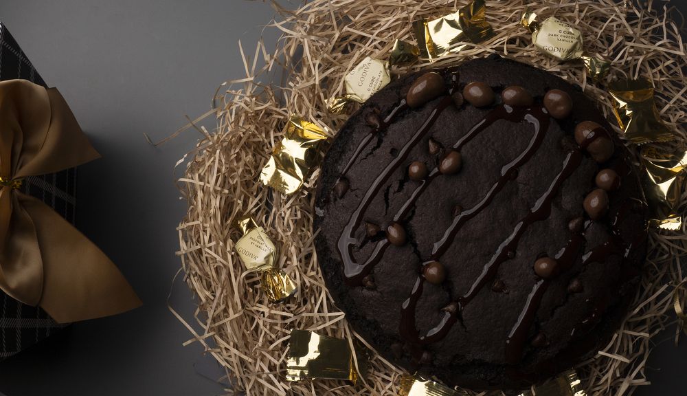 Cake calls for a party!