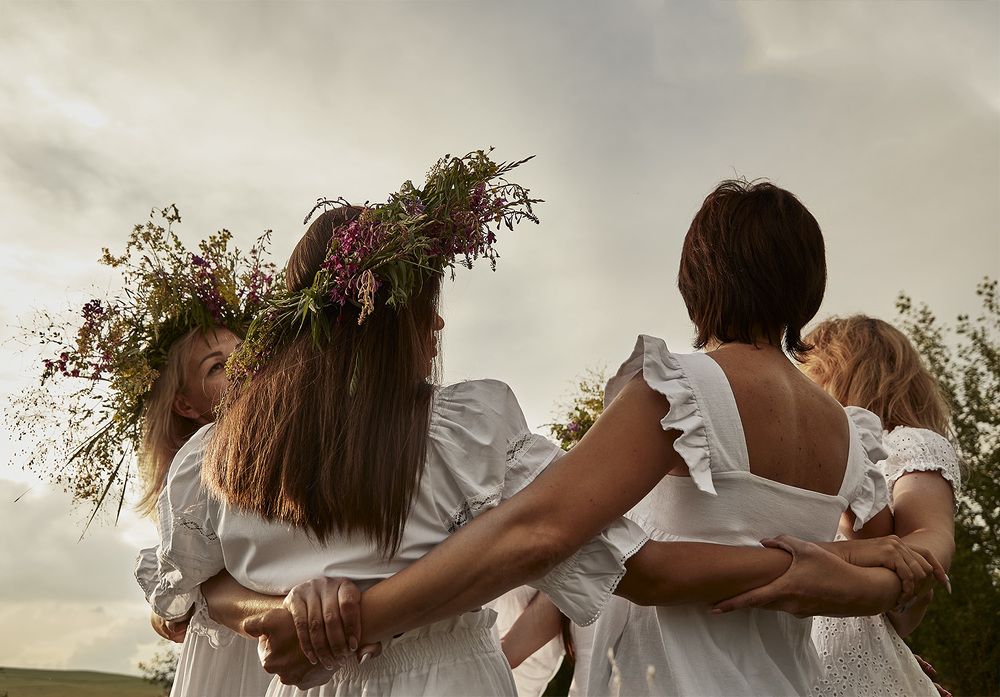 Женщины летом