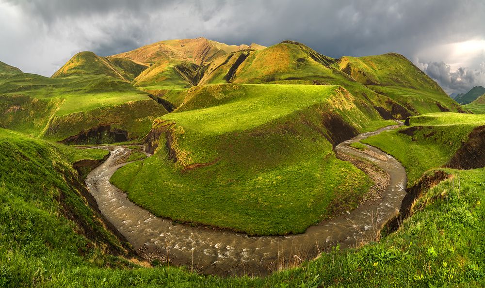 По горным рекам