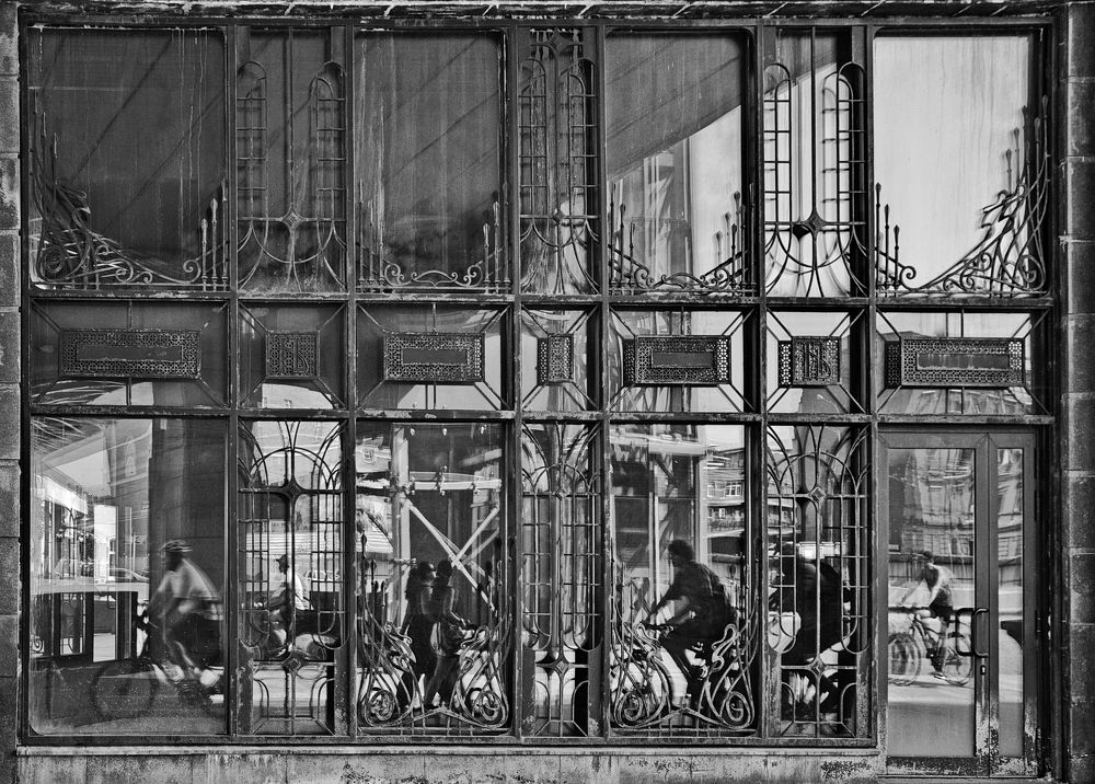 Жизнь по ту сторону