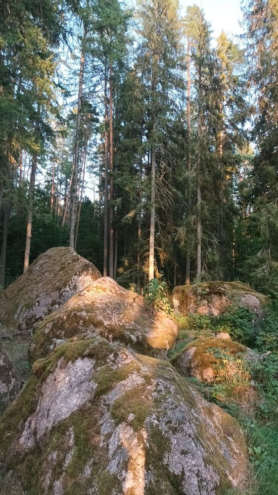 Монастырские камни