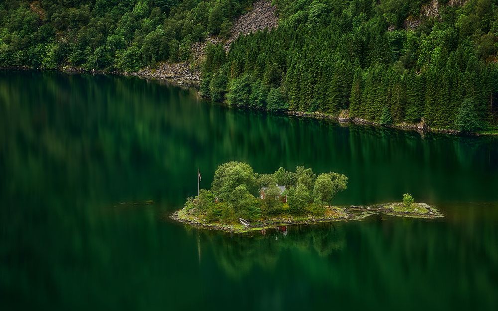 Photograph by Boris Bekelman