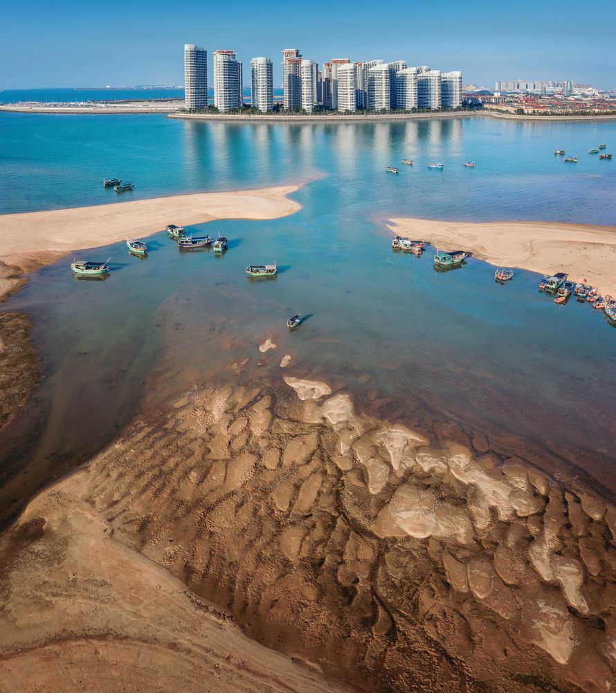 Photograph by Dmitrii Golubev