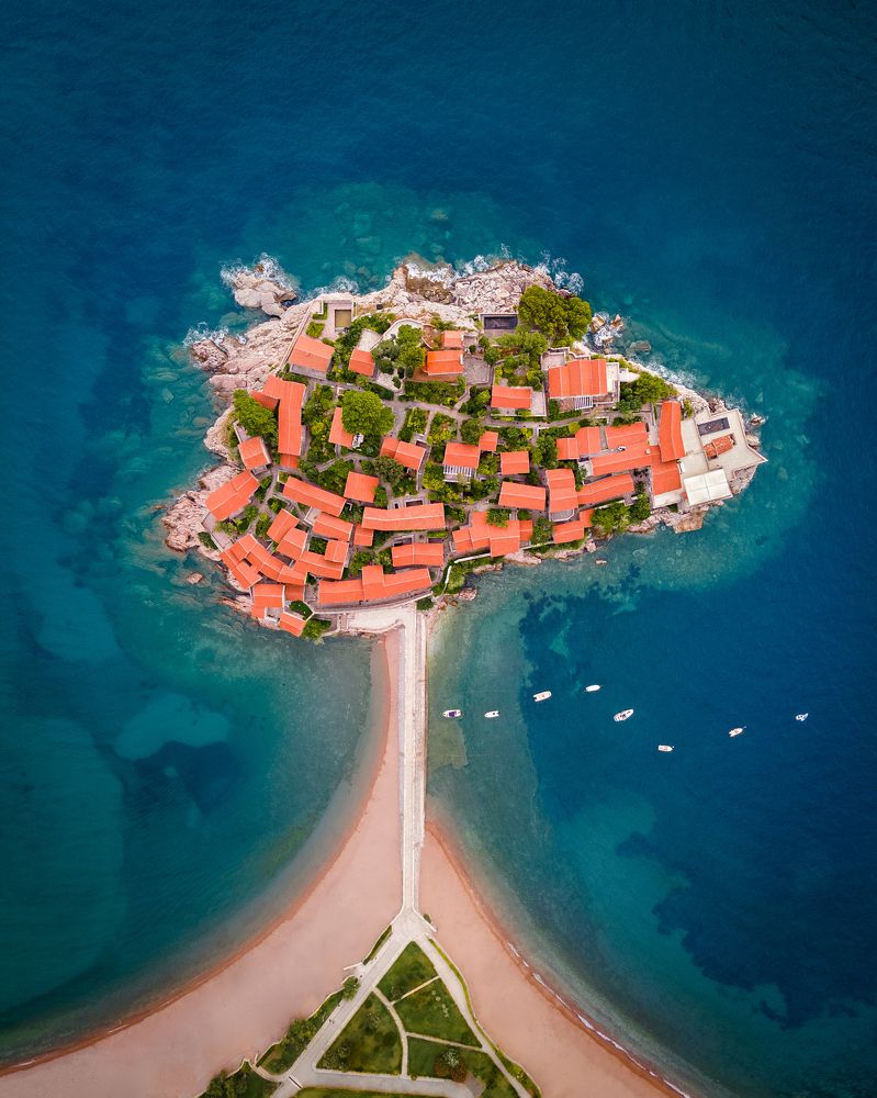 Photograph by Demir Pepic