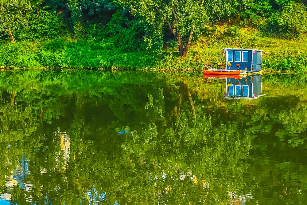 Photograph by Dubravka Madjinca