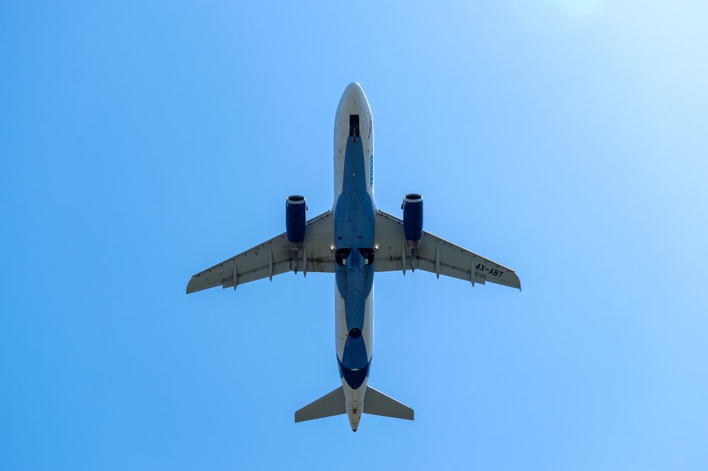 Photograph by Anton Leonchikov